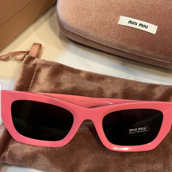 MIU MIU Hot Pink Logo Sunglasses - Picture 12 of 16